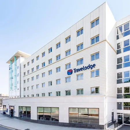 Travelodge Crawley-3
